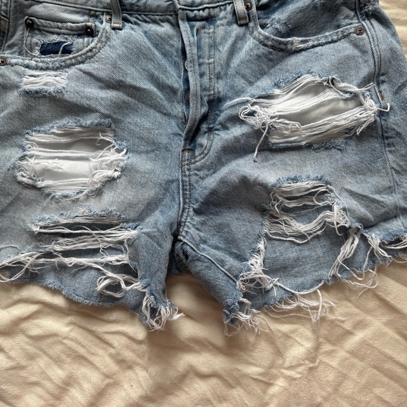 American Eagle Blue Distressed Denim 90’s Vintage Boyfriend Shorts - Picture 2 of 7